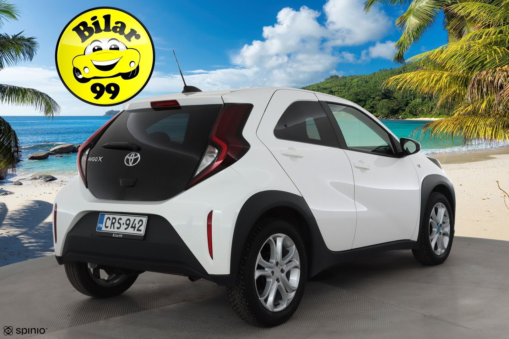 Toyota Aygo X 2024 1,0 VVT-i Play Edition Multidrive S * Suomi-auto / ACC / P.kamera / LED / Ratinlämmitin * - Kahdet renkaat aluvanteilla / Merkkihuollettu