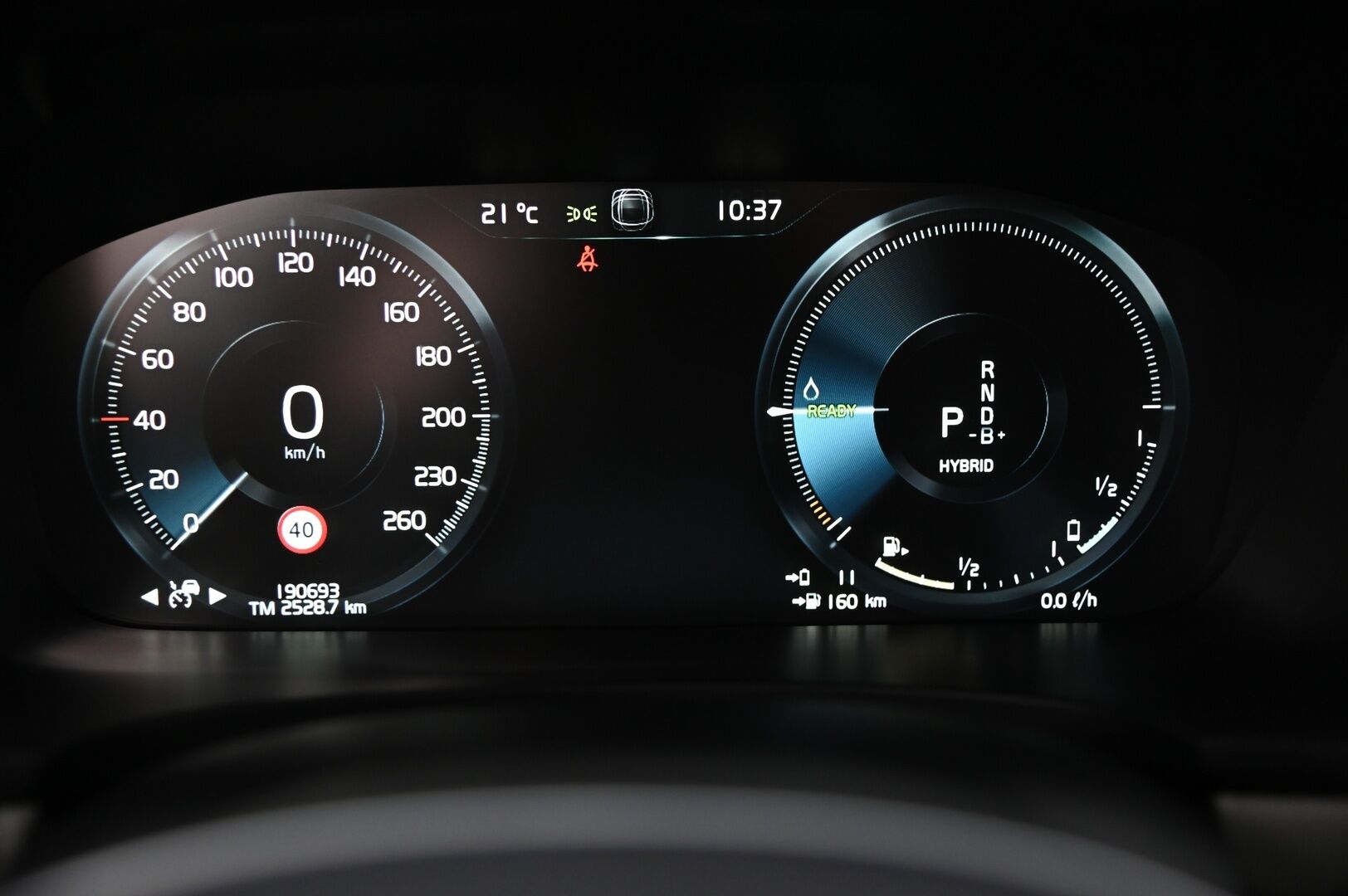 Volvo V90 2021 T6 TwE AWD Business Inscription Expression aut. * ACC / H&K / Webasto / Pilot assist / Kessy / Kamera / Apple&Android / Koukku * - Lämpöratti / Penkinlämmitys edessä ja takana / Hybridi akusto uusittu 10/2025 / Hyvät nastarenkaat / Navi / Sähkökontti - Osta nyt, maksa vasta ensi vuonna