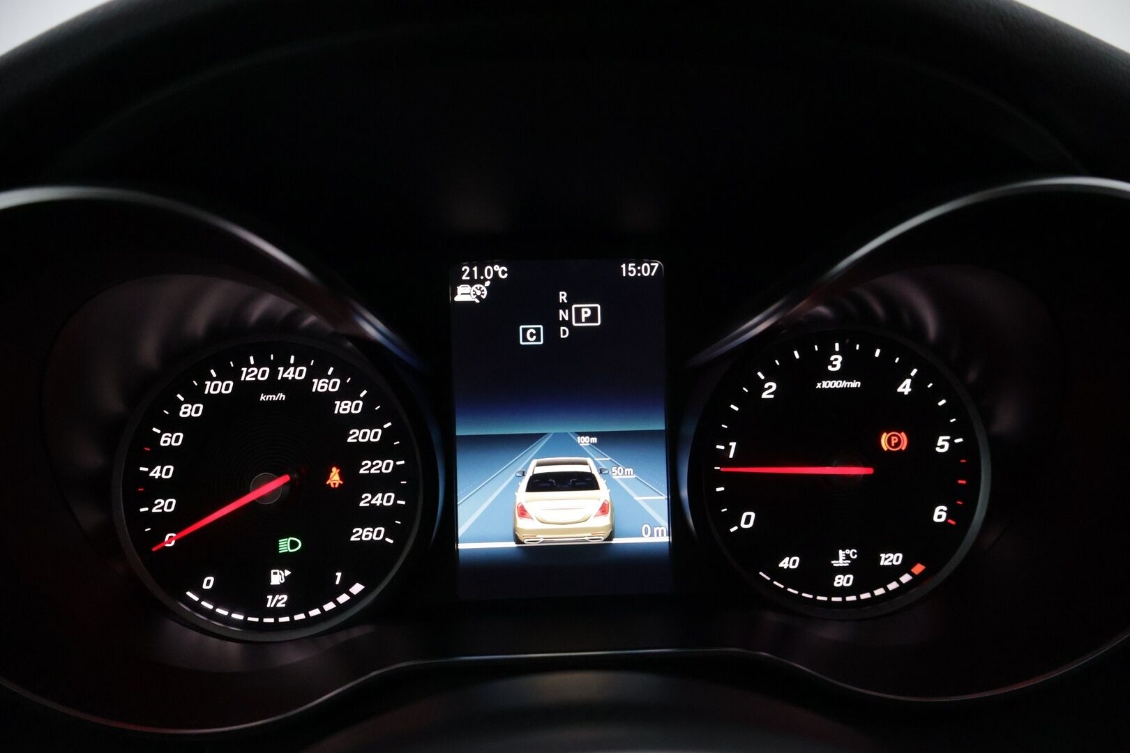 Mercedes-Benz C 2019 220 d A Business *DTR+ / Peruutuskamera / Vetokoukku / Comand-navi / Sporttipenkit / 2x Renkaat ja vanteet* - Huippukuntoiset talvirenkaat / Juuri huollettu / Facelift