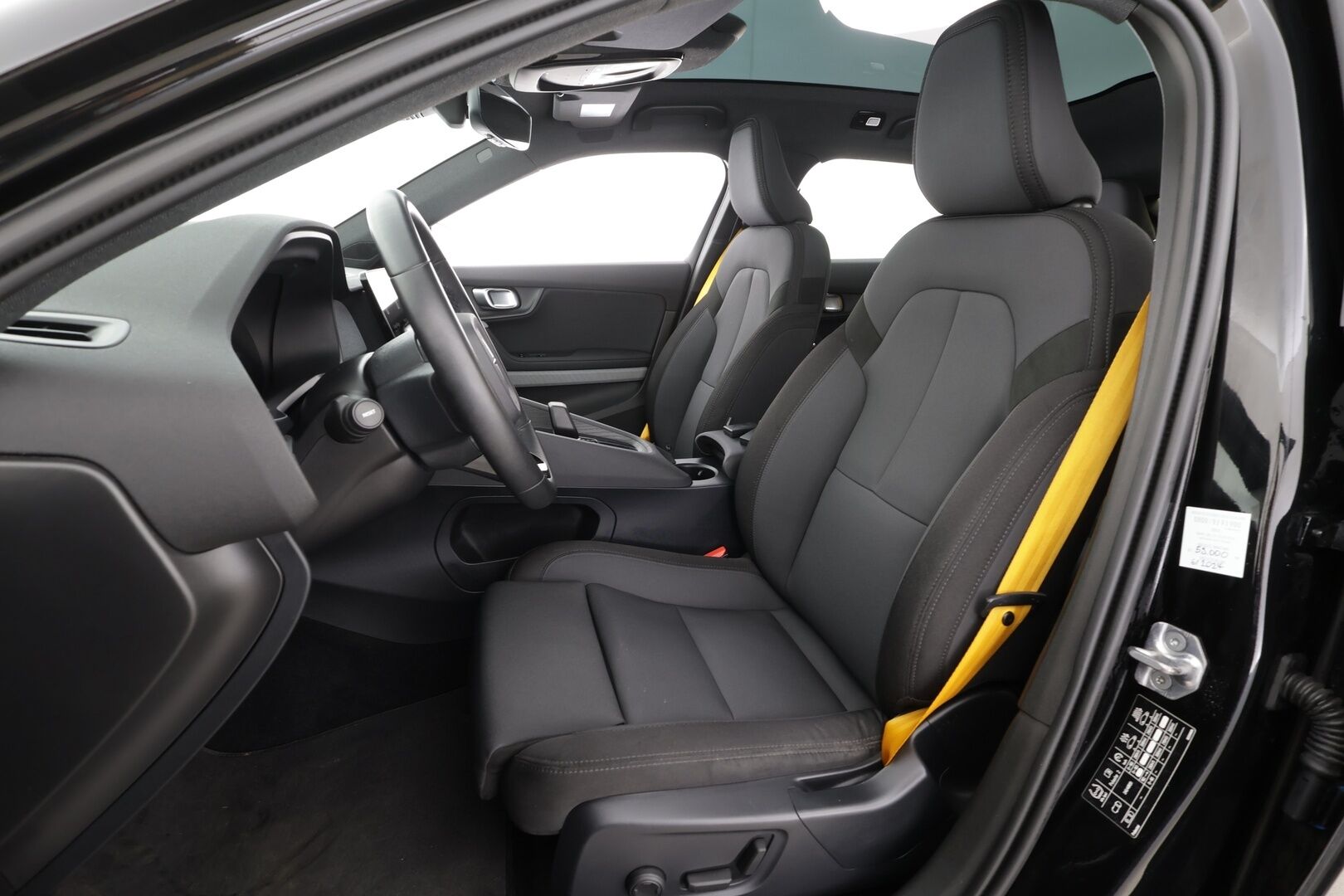 Polestar 2 2020 Long Range Dual Motor Performance 300kW * Pilot&Plus / ACC / Pixel-LED / H&K / 360° / Sportpenkki / Koukku / Navi * - Akku kuntotarkastettu / 2x Latauskaapelit / Kahdet renkaat - HULLUT JOULUT KORKOTARJOUS 2,49% 