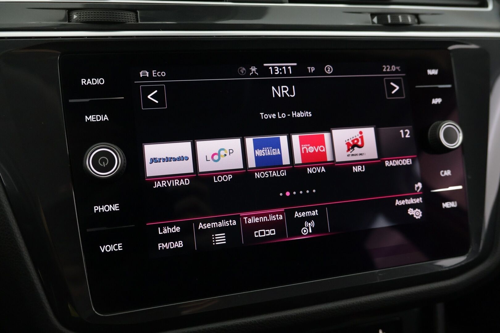 VOLKSWAGEN TIGUAN 2021 Style eHybrid 180 kW DSG-aut. - | Adapt.Vakkari | Hierovat Penkit | Digimittaristo | IQ-light | Kaistavahti | Peruutuskamera | Keyless | Sähköluukku | Vetokoukku |