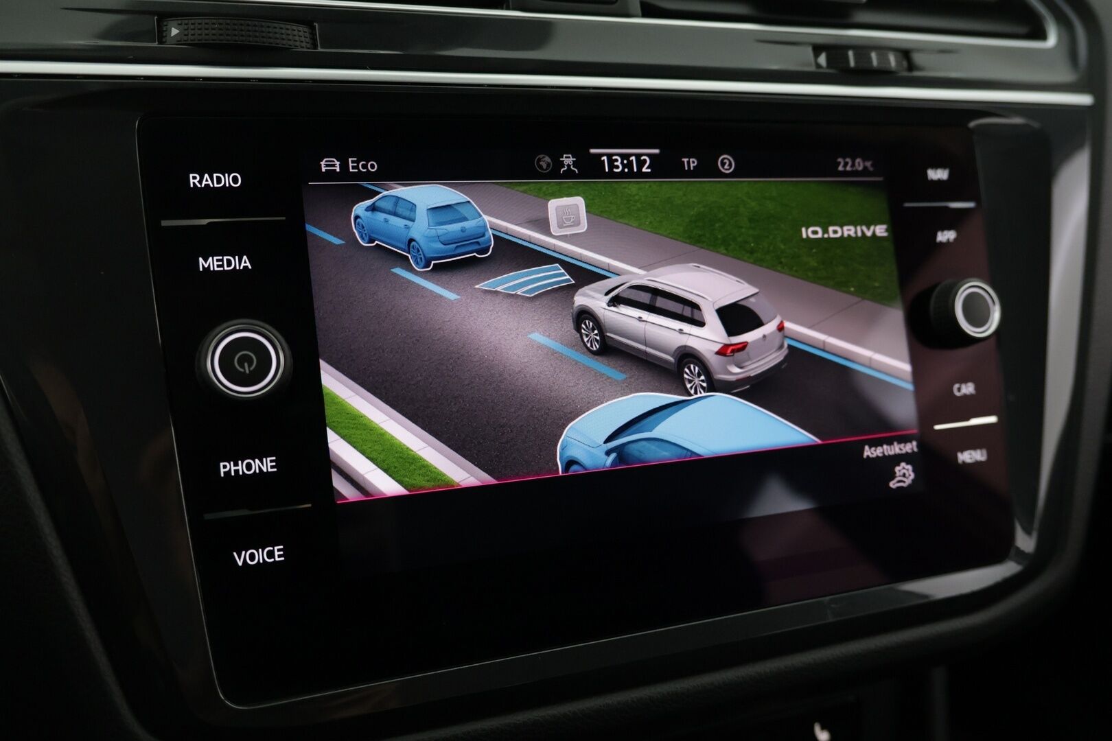 VOLKSWAGEN TIGUAN 2021 Style eHybrid 180 kW DSG-aut. - | Adapt.Vakkari | Hierovat Penkit | Digimittaristo | IQ-light | Kaistavahti | Peruutuskamera | Keyless | Sähköluukku | Vetokoukku |