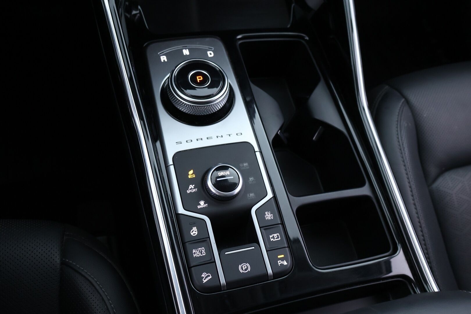 KIA SORENTO 2021 1,6 T-GDI Plug-in Hybrid AWD Business Premium AT 7-P. - | ACC | Nahat | 7-paikkainen tila-auto | Bose | Koukku | P-kamera |