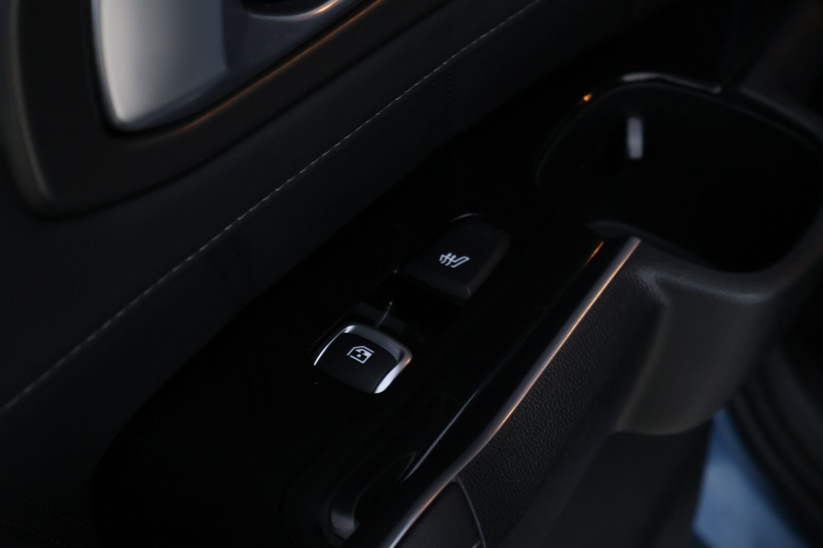 KIA SORENTO 2021 1,6 T-GDI Plug-in Hybrid AWD Business Premium AT 7-P. - | ACC | Nahat | 7-paikkainen tila-auto | Bose | Koukku | P-kamera |