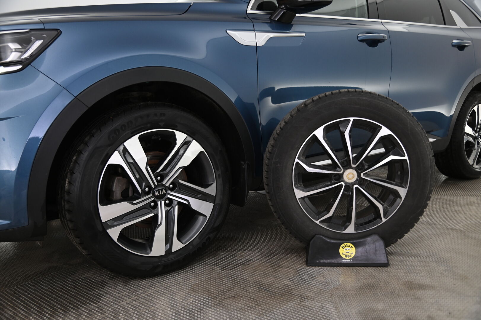 KIA SORENTO 2021 1,6 T-GDI Plug-in Hybrid AWD Business Premium AT 7-P. - | ACC | Nahat | 7-paikkainen tila-auto | Bose | Koukku | P-kamera |