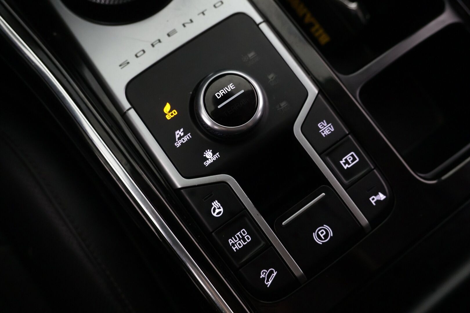 KIA SORENTO 2021 1,6 T-GDI Plug-in Hybrid AWD Business Premium AT 7-P. - | ACC | Nahat | 7-paikkainen tila-auto | Bose | Koukku | P-kamera |