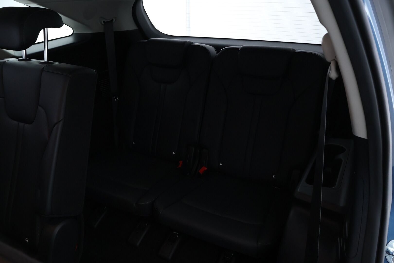 KIA SORENTO 2021 1,6 T-GDI Plug-in Hybrid AWD Business Premium AT 7-P. - | ACC | Nahat | 7-paikkainen tila-auto | Bose | Koukku | P-kamera |