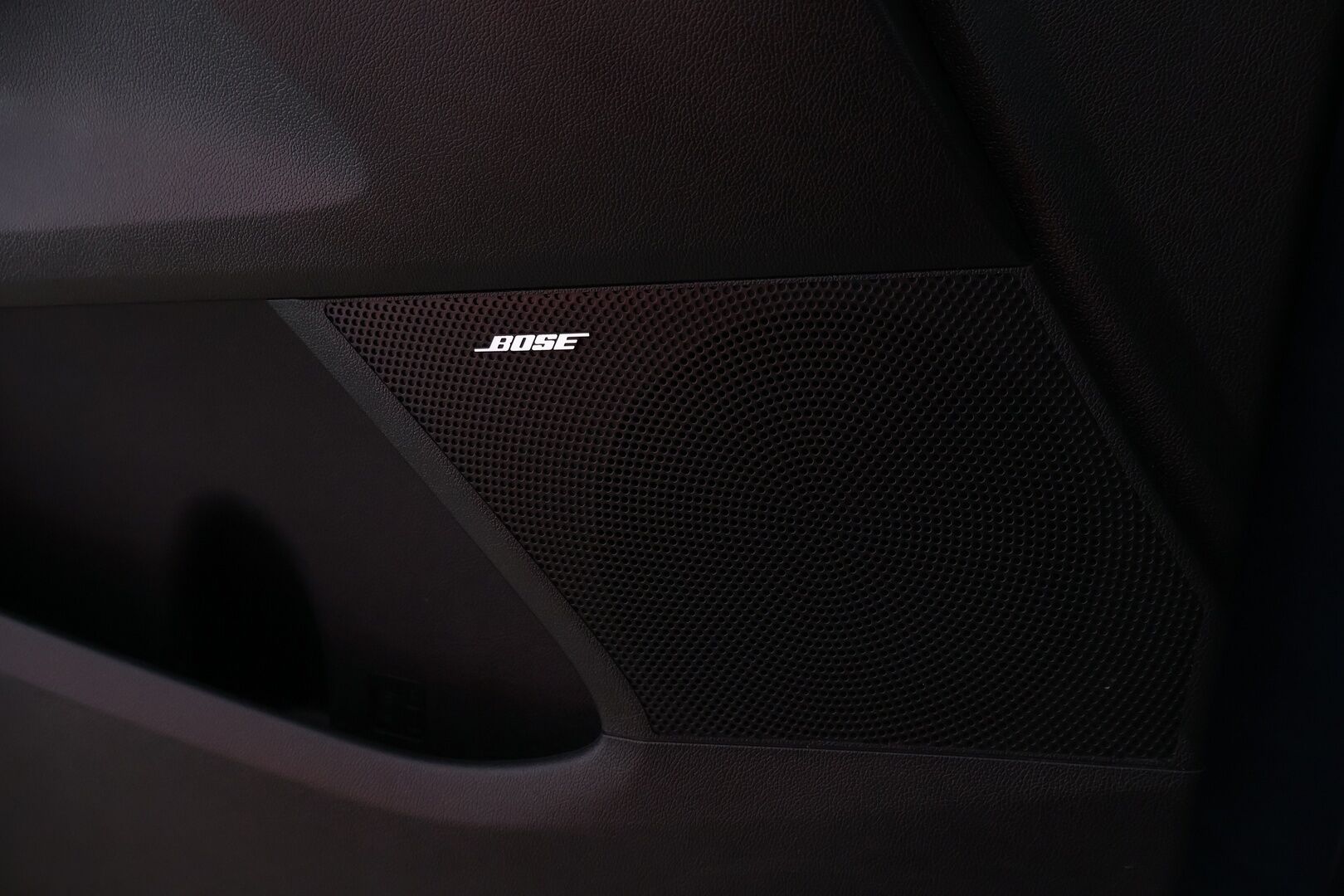 KIA SORENTO 2021 1,6 T-GDI Plug-in Hybrid AWD Business Premium AT 7-P. - | ACC | Nahat | 7-paikkainen tila-auto | Bose | Koukku | P-kamera |