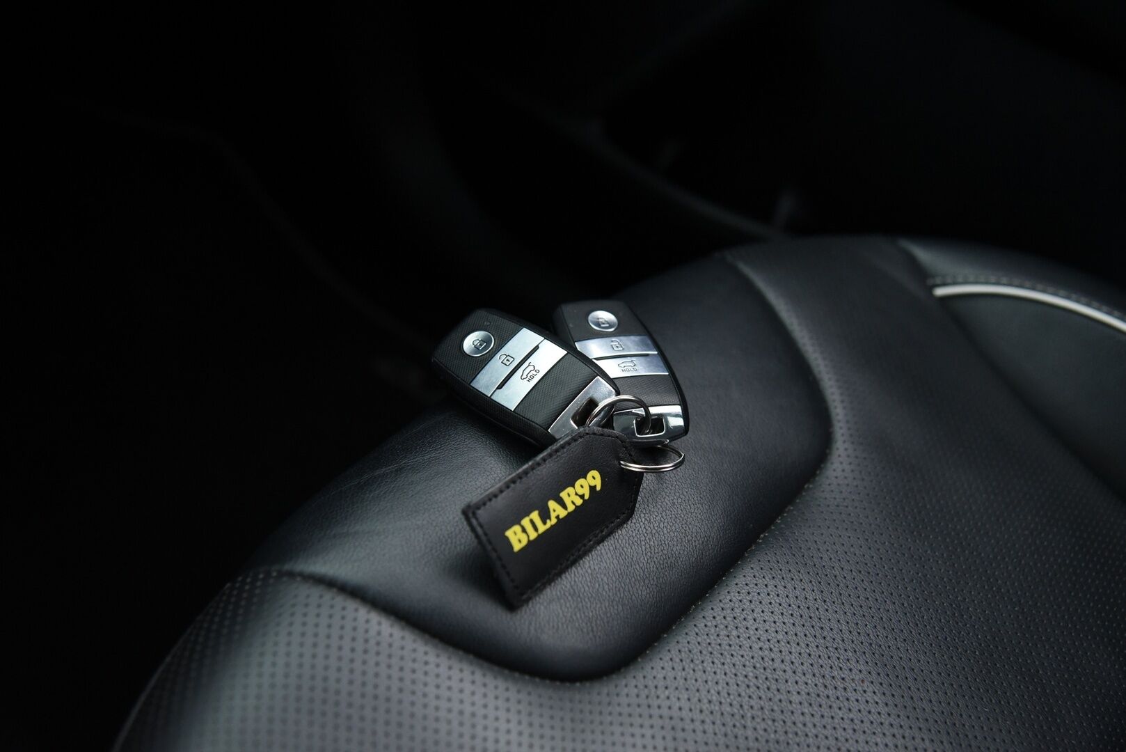 KIA NIRO 2019 EX 64 kWh 204 hv */ Adapt.Vakkari / Ilmastoidut Nahkapenkit / Peruutuskamera / JBL / Lämpöpumppu / KeylessGo / Muistipenkki / Juuri saapunut!*