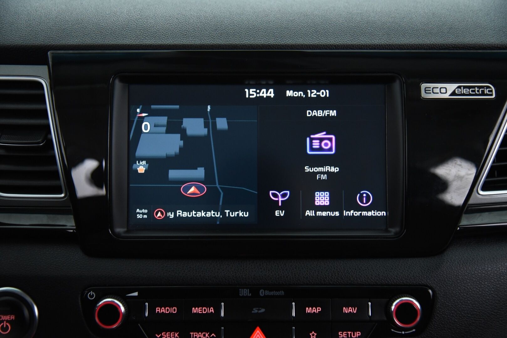 KIA NIRO 2019 EX 64 kWh 204 hv */ Adapt.Vakkari / Ilmastoidut Nahkapenkit / Peruutuskamera / JBL / Lämpöpumppu / KeylessGo / Muistipenkki / Juuri saapunut!*