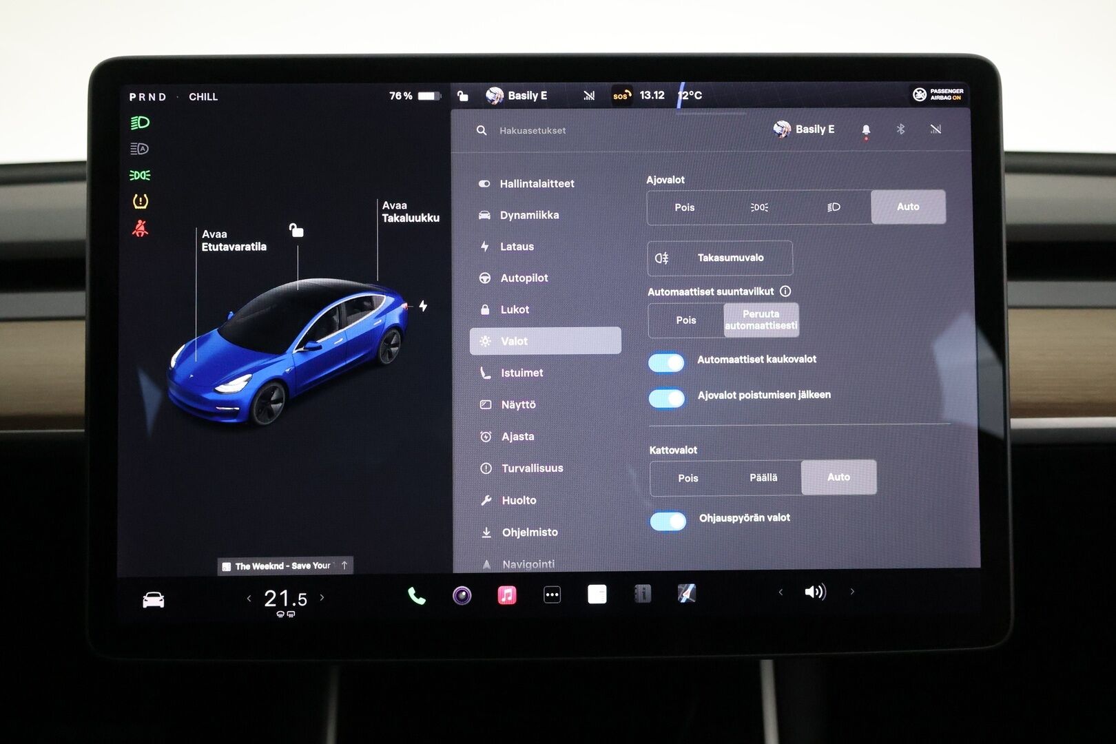 TESLA MODEL 3 2020 Standard Range Plus / Premium Audio / Nahkasisusta / Lasikatto / Peruutuskamera / Autopilot / Koukku - Vetokoukku / ACC / 2x renkaat - HULLUT AVAJAISHULINAT KORKOTARJOUS 3,29 %