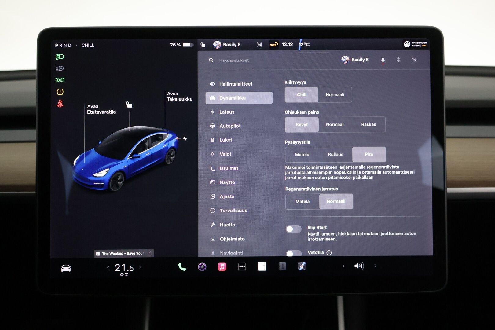 TESLA MODEL 3 2020 Standard Range Plus / Premium Audio / Nahkasisusta / Lasikatto / Peruutuskamera / Autopilot / Koukku - Vetokoukku / ACC / 2x renkaat - HULLUT AVAJAISHULINAT KORKOTARJOUS 3,29 %