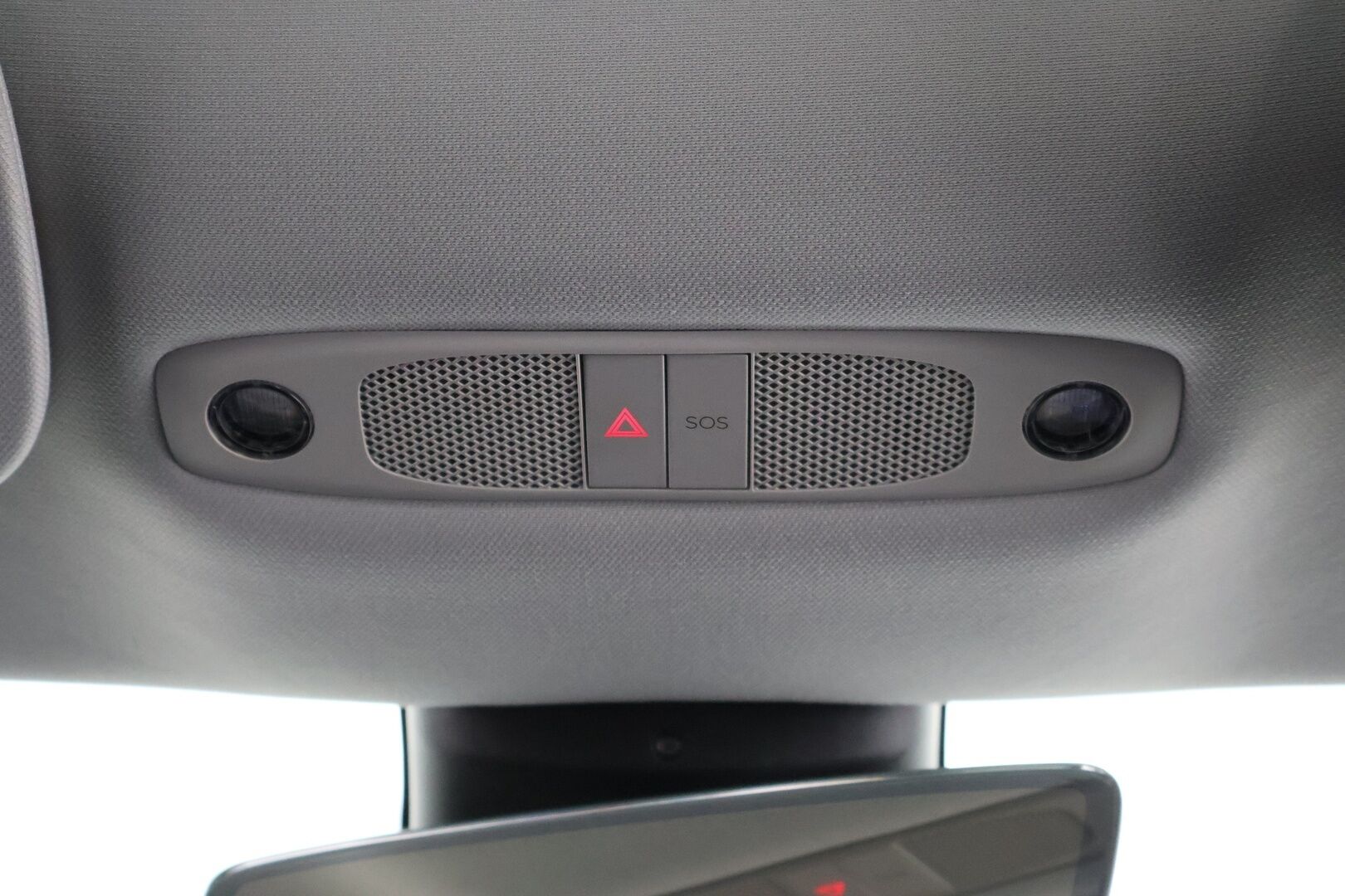 TESLA MODEL 3 2020 Standard Range Plus / Premium Audio / Nahkasisusta / Lasikatto / Peruutuskamera / Autopilot / Koukku - Vetokoukku / ACC / 2x renkaat - HULLUT AVAJAISHULINAT KORKOTARJOUS 3,29 %