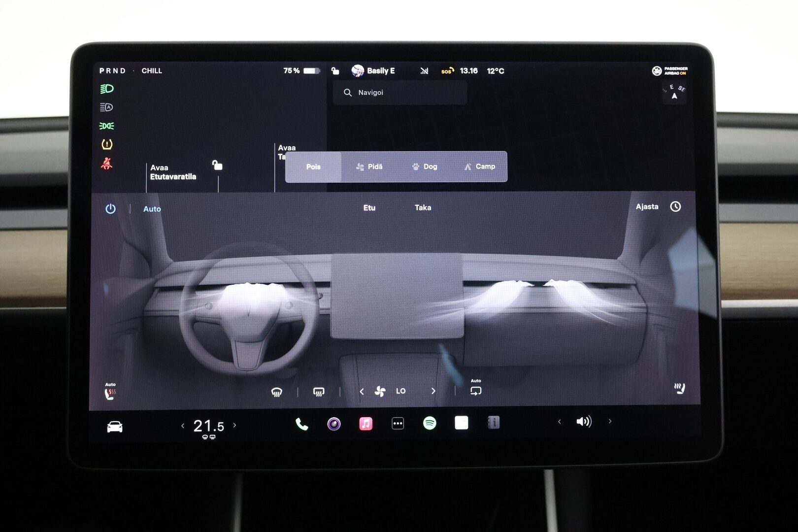 TESLA MODEL 3 2020 Standard Range Plus / Premium Audio / Nahkasisusta / Lasikatto / Peruutuskamera / Autopilot / Koukku - Vetokoukku / ACC / 2x renkaat - HULLUT AVAJAISHULINAT KORKOTARJOUS 3,29 %
