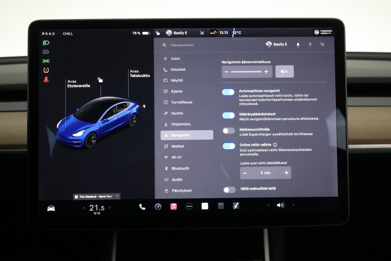 TESLA MODEL 3 2020 Standard Range Plus / Premium Audio / Nahkasisusta / Lasikatto / Peruutuskamera / Autopilot / Koukku - Vetokoukku / ACC / 2x renkaat - HULLUT AVAJAISHULINAT KORKOTARJOUS 3,29 %