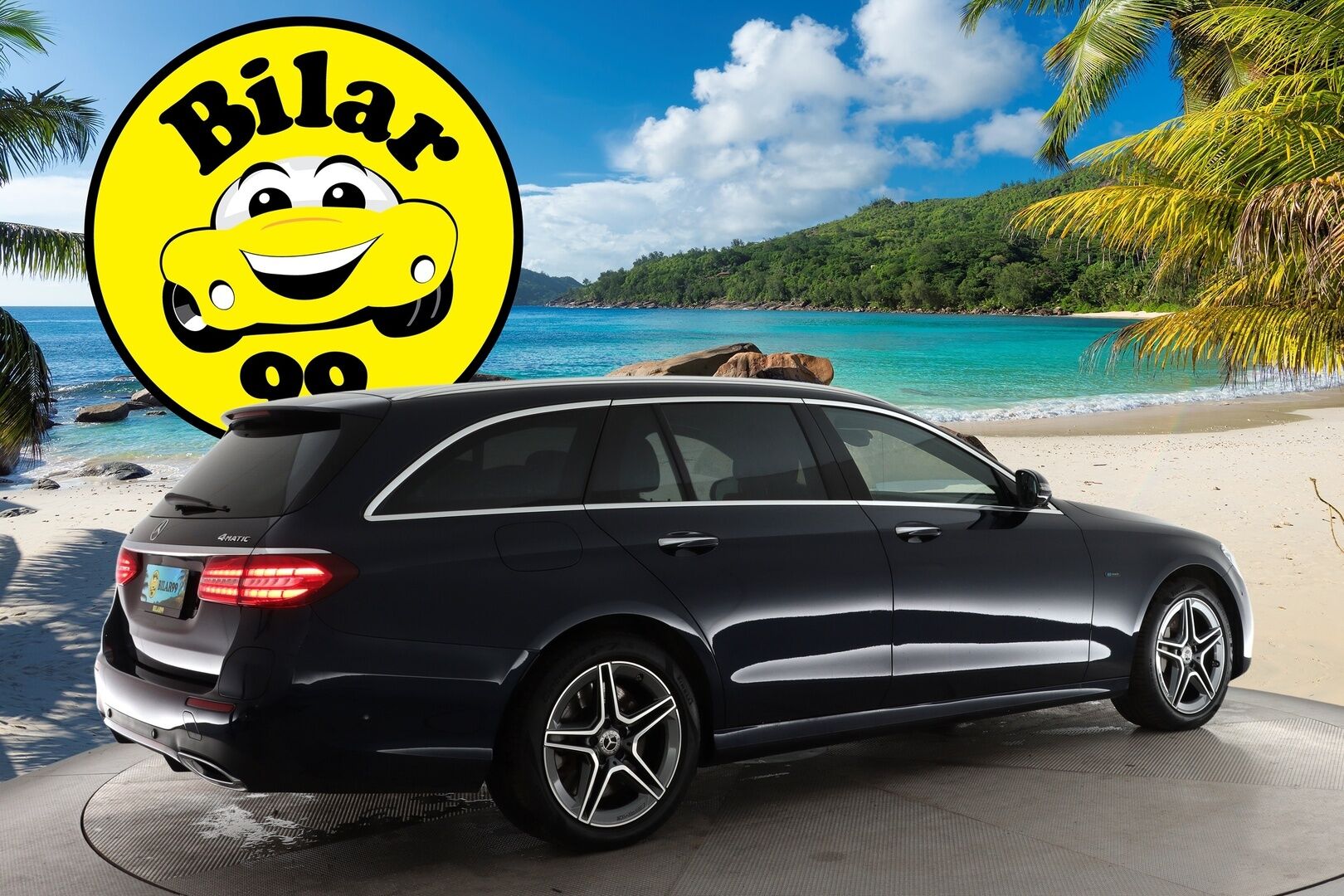 MERCEDES-BENZ E 2021 300 de 4MATIC EQ Power AMG / Hierovat Etuistuimet / Distronic+ / HUD / 360° Kamera / Panorama / Muistipaketti / Multibeam LED / Nahkasisusta / Koukku / Widescreen