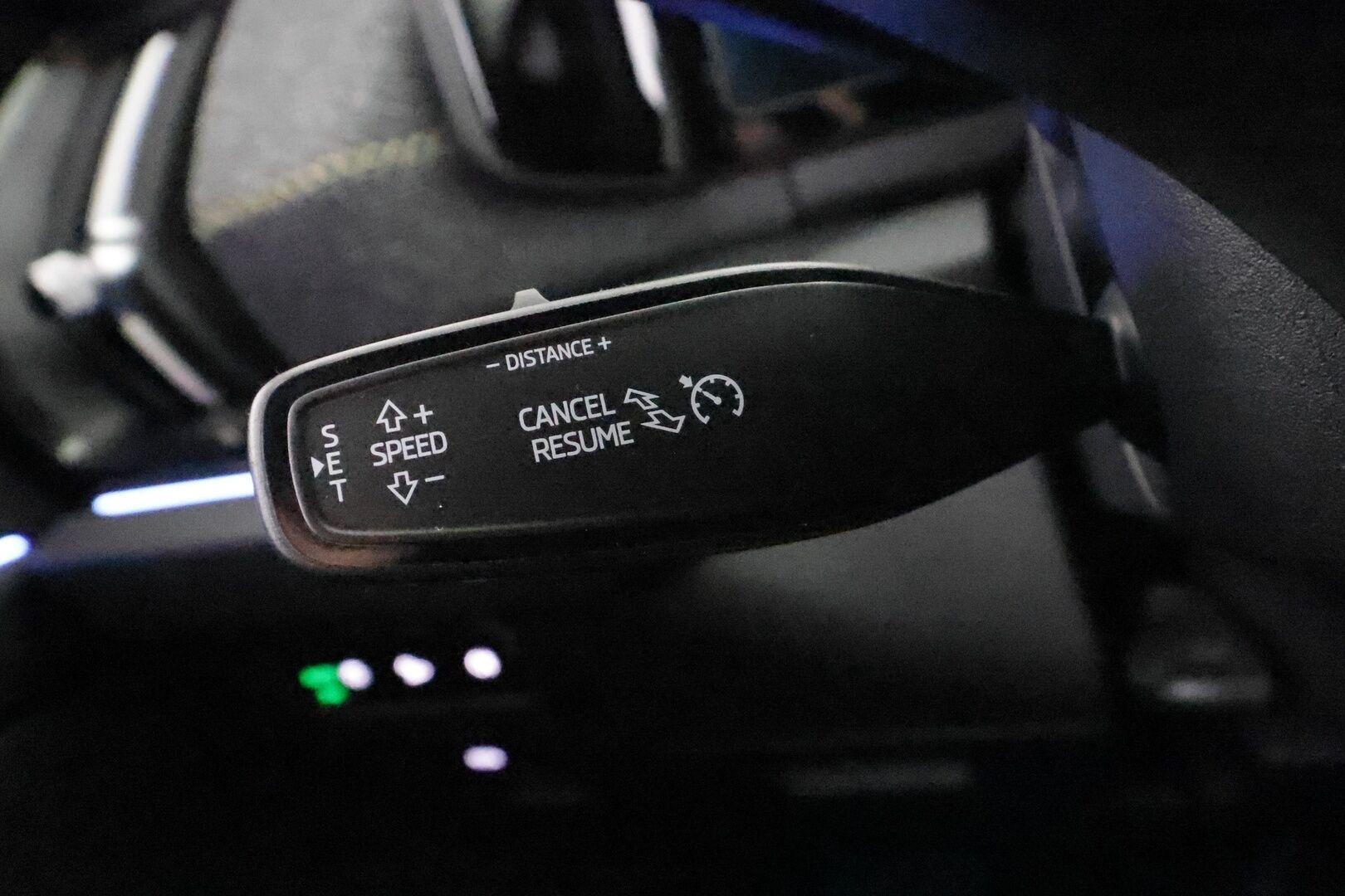 Skoda Kodiaq 2024 1.5 TSI eTEC Style DSG 7-P * Webasto / Koukku / ACC / Matrix / P.kamera / Sportpenkit Muistilla / Navi * - Harvinainen 7 paikkainen / 1-om Suomi-auto / Kahdet renkaat aluvanteilla / Merkkihuollot - HULLUT AVAJAISHULINAT KORKOTARJOUS 3,29 %