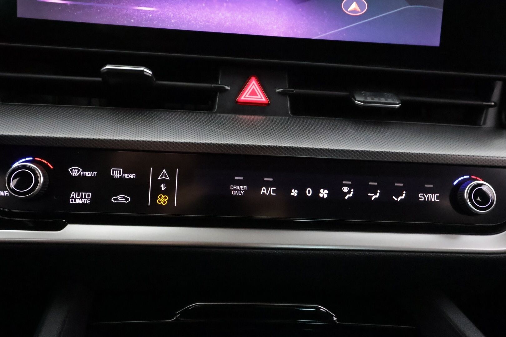 Kia Sportage 2024 1,6 T-GDI AWD Plug-in Hybrid Business Premium AT 265hv - | ACC | Sähköpenkit | Nahka-alcantara | P.kamera ja tutkat | Keyless | Lämm. ratti | HDA | Digimittaristo | 1-om suomiauto | Merkkihuollot | 
