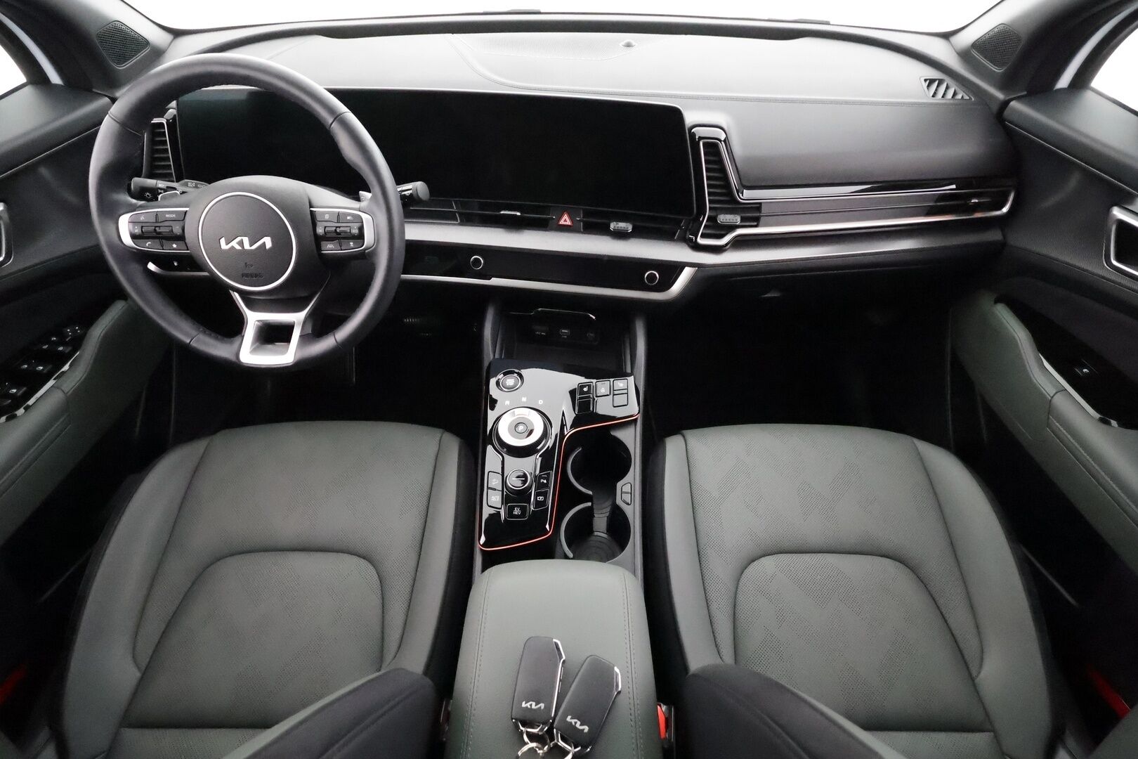 Kia Sportage 2024 1,6 T-GDI AWD Plug-in Hybrid Business Premium AT 265hv - | ACC | Sähköpenkit | Nahka-alcantara | P.kamera ja tutkat | Keyless | Lämm. ratti | HDA | Digimittaristo | 1-om suomiauto | Merkkihuollot | 
