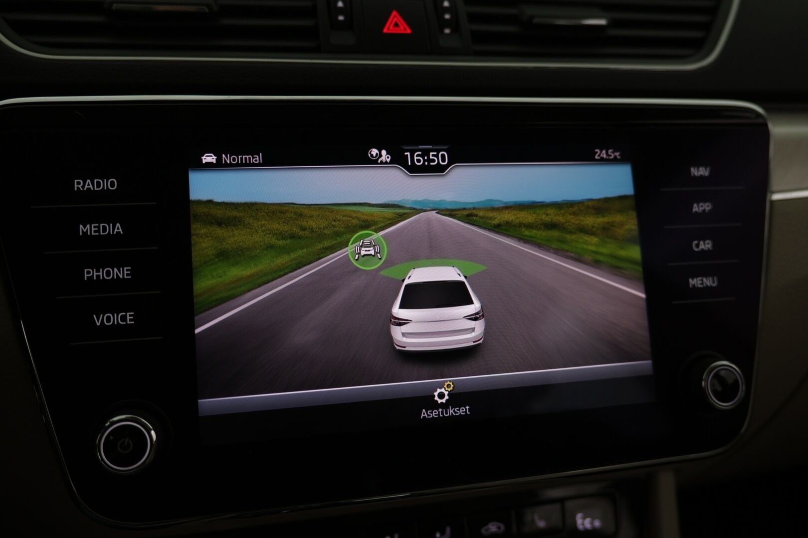 SKODA SUPERB 2020 1.4 TSI PHEV Combi Style iV  DSG Autom. / Panorama / Keyless / Vakkari / Navi / Smartlink / LED * - Huippuvarusteet / Siisti yksilö / Kattavasti huollettu!