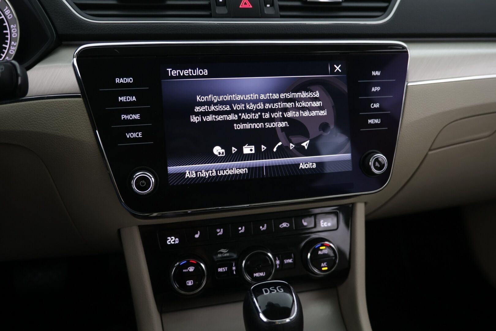 SKODA SUPERB 2020 1.4 TSI PHEV Combi Style iV  DSG Autom. / Panorama / Keyless / Vakkari / Navi / Smartlink / LED * - Huippuvarusteet / Siisti yksilö / Kattavasti huollettu!