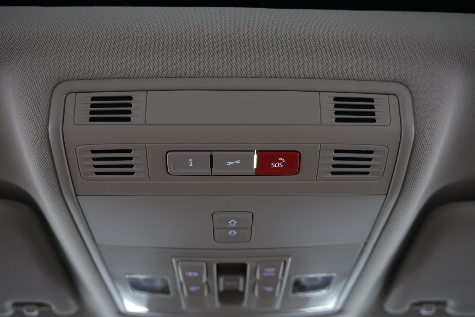 SKODA SUPERB 2020 1.4 TSI PHEV Combi Style iV  DSG Autom. / Panorama / Keyless / Vakkari / Navi / Smartlink / LED * - Huippuvarusteet / Siisti yksilö / Kattavasti huollettu!
