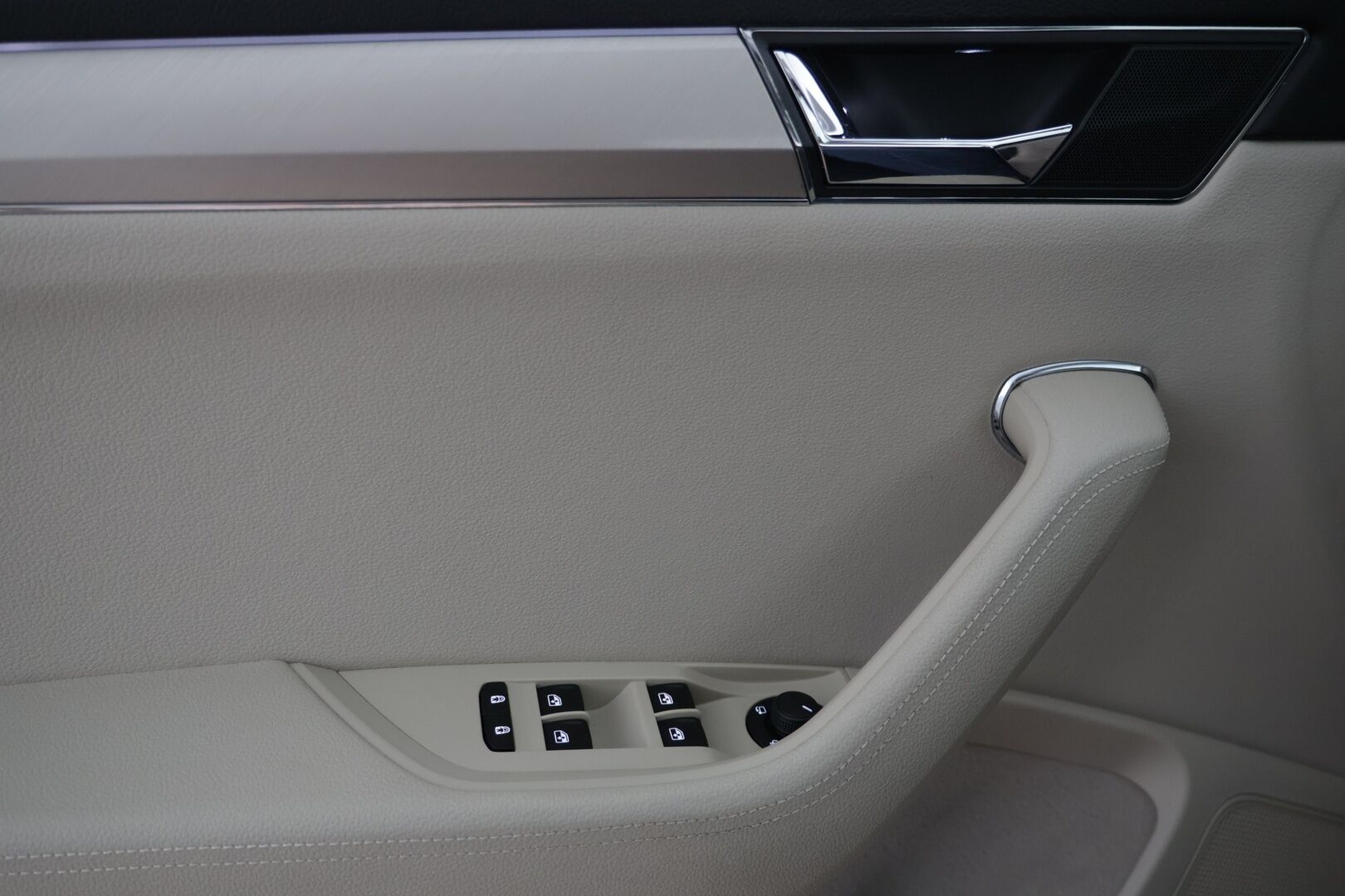 SKODA SUPERB 2020 1.4 TSI PHEV Combi Style iV  DSG Autom. / Panorama / Keyless / Vakkari / Navi / Smartlink / LED * - Huippuvarusteet / Siisti yksilö / Kattavasti huollettu!