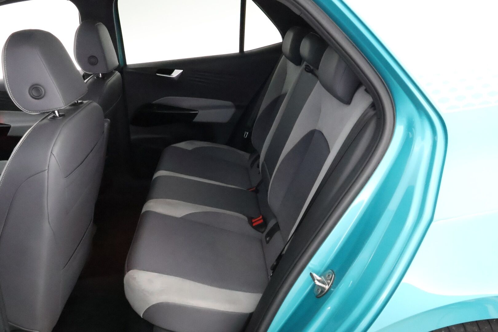 VOLKSWAGEN ID.3 2021 1ST Max 150 kW, akku 58 kWh * Lämpöpumppu / Adapt.Vakkari / HUD / Matrix LED / Peruutuskamera / Hieronta / Panorama - *Supervarusteltu / Juuri saapunut Tampereelle!* - HULLUT JOULUT KORKOTARJOUS 2,49% 