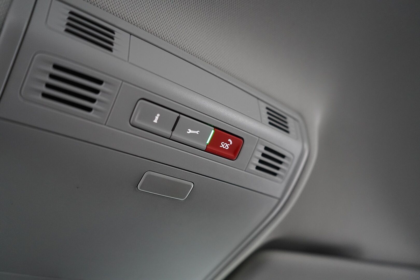 Skoda Superb 2022 1.4 TSI PHEV Style iV Combi * Webasto / ACC / Muistipenkki hieronnalla / Koukku / Blis  / Nahka-Alcantara * - 2x vanteet / Akku kuntotarkastettu / Viimeisin huolto 136tkm / Black-edition - HULLUT VÄLIPÄIVÄT KORKOTARJOUS 2,49%