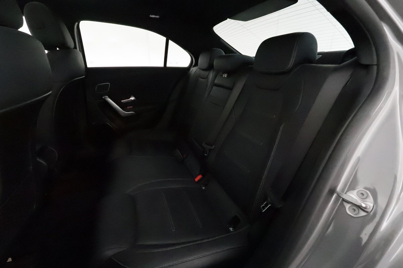 Mercedes-Benz A 2021 250 e A sedan Business AMG **Burmester / Panorama / Adapt.vakkari / Multibeam LED / Muistipenkit / Keyless / P.kamera** - SoH 96,9% /  / Night-paketti / Widescreen / Nahkasisusta / Apple&Android / Akku kuntotarkastettu!