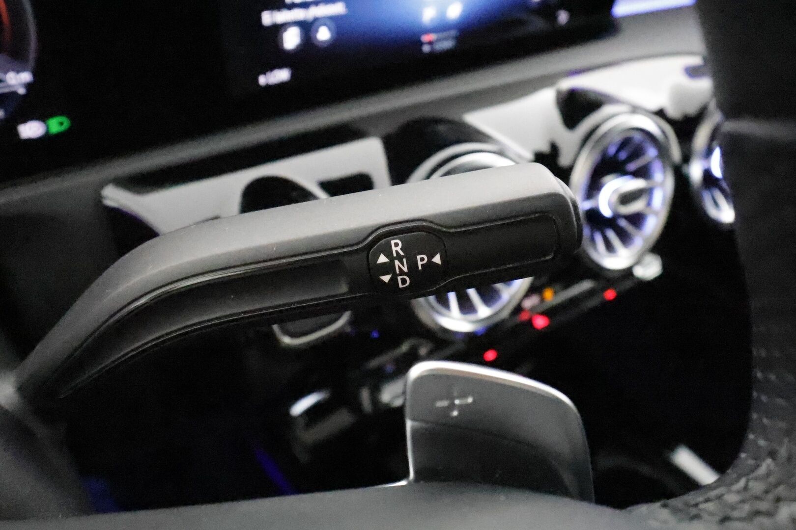 Mercedes-Benz A 2021 250 e A sedan Business AMG **Burmester / Panorama / Adapt.vakkari / Multibeam LED / Muistipenkit / Keyless / P.kamera** - SoH 96,9% /  / Night-paketti / Widescreen / Nahkasisusta / Apple&Android / Akku kuntotarkastettu!