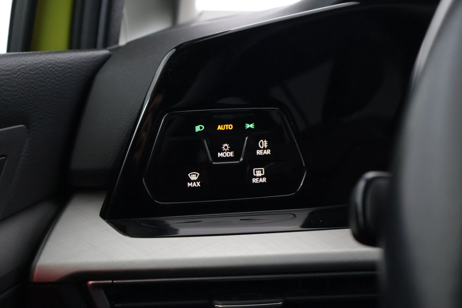 Volkswagen Golf 2021 Variant Comfort 1,5 eTSI 96 kW MHEV DSG - | Webasto | Vetokoukku | Lohko | ACC | S.Luukku | P.Kamera | Digimittaristo | LED |