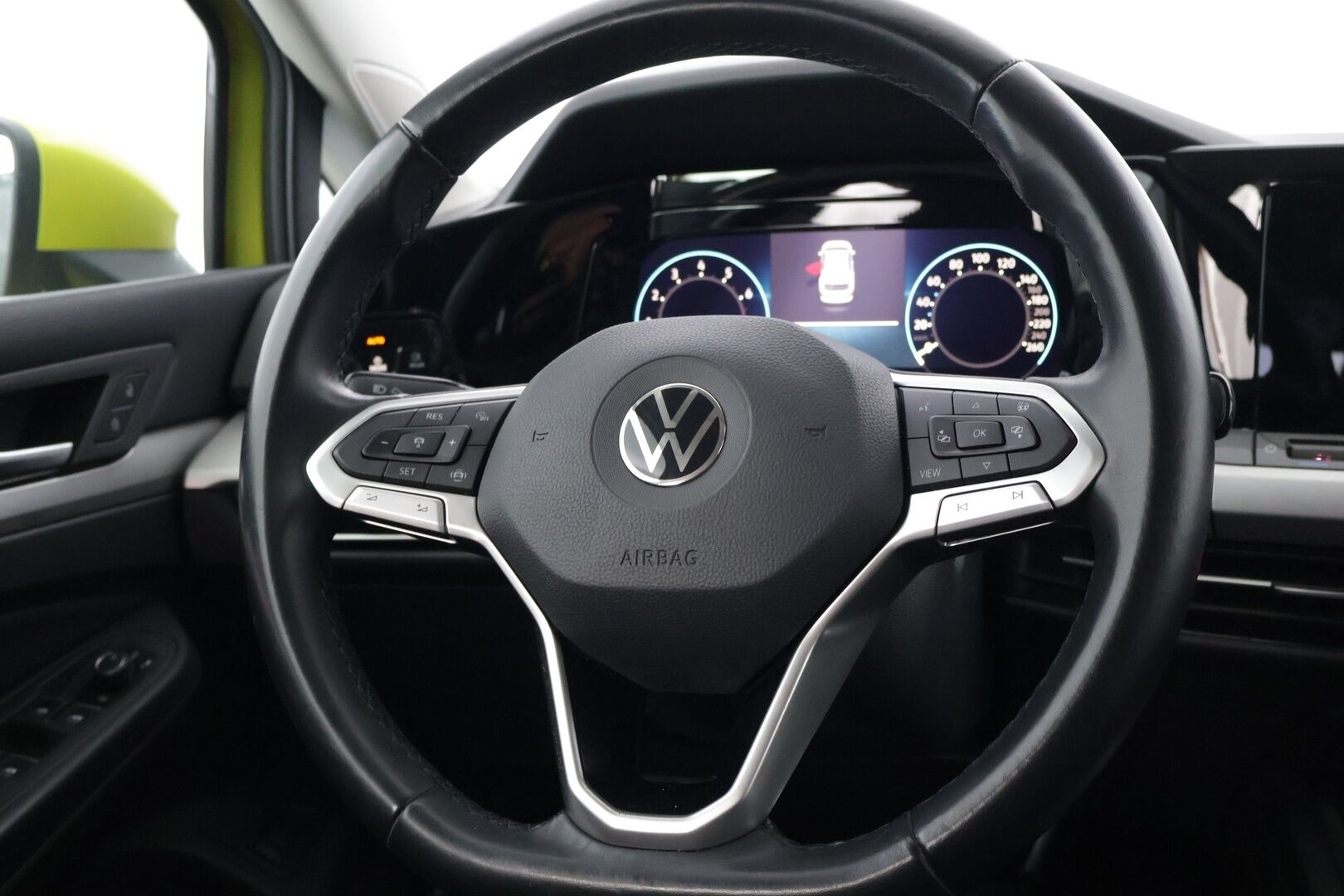 Volkswagen Golf 2021 Variant Comfort 1,5 eTSI 96 kW MHEV DSG - | Webasto | Vetokoukku | Lohko | ACC | S.Luukku | P.Kamera | Digimittaristo | LED |