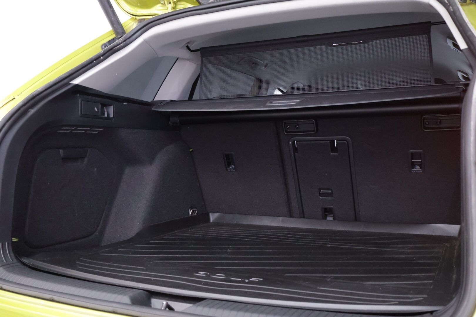 Volkswagen Golf 2021 Variant Comfort 1,5 eTSI 96 kW MHEV DSG - | Webasto | Vetokoukku | Lohko | ACC | S.Luukku | P.Kamera | Digimittaristo | LED |