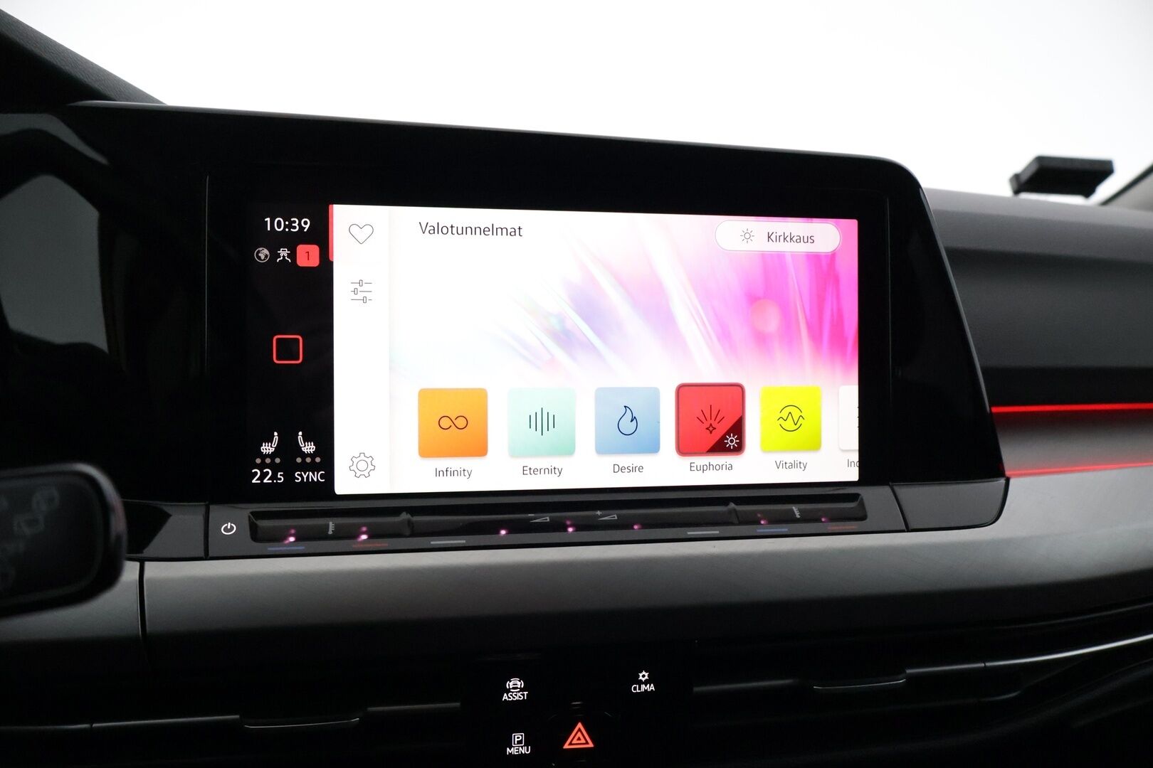 Volkswagen Golf 2021 Variant Comfort 1,5 eTSI 96 kW MHEV DSG - | Webasto | Vetokoukku | Lohko | ACC | S.Luukku | P.Kamera | Digimittaristo | LED |