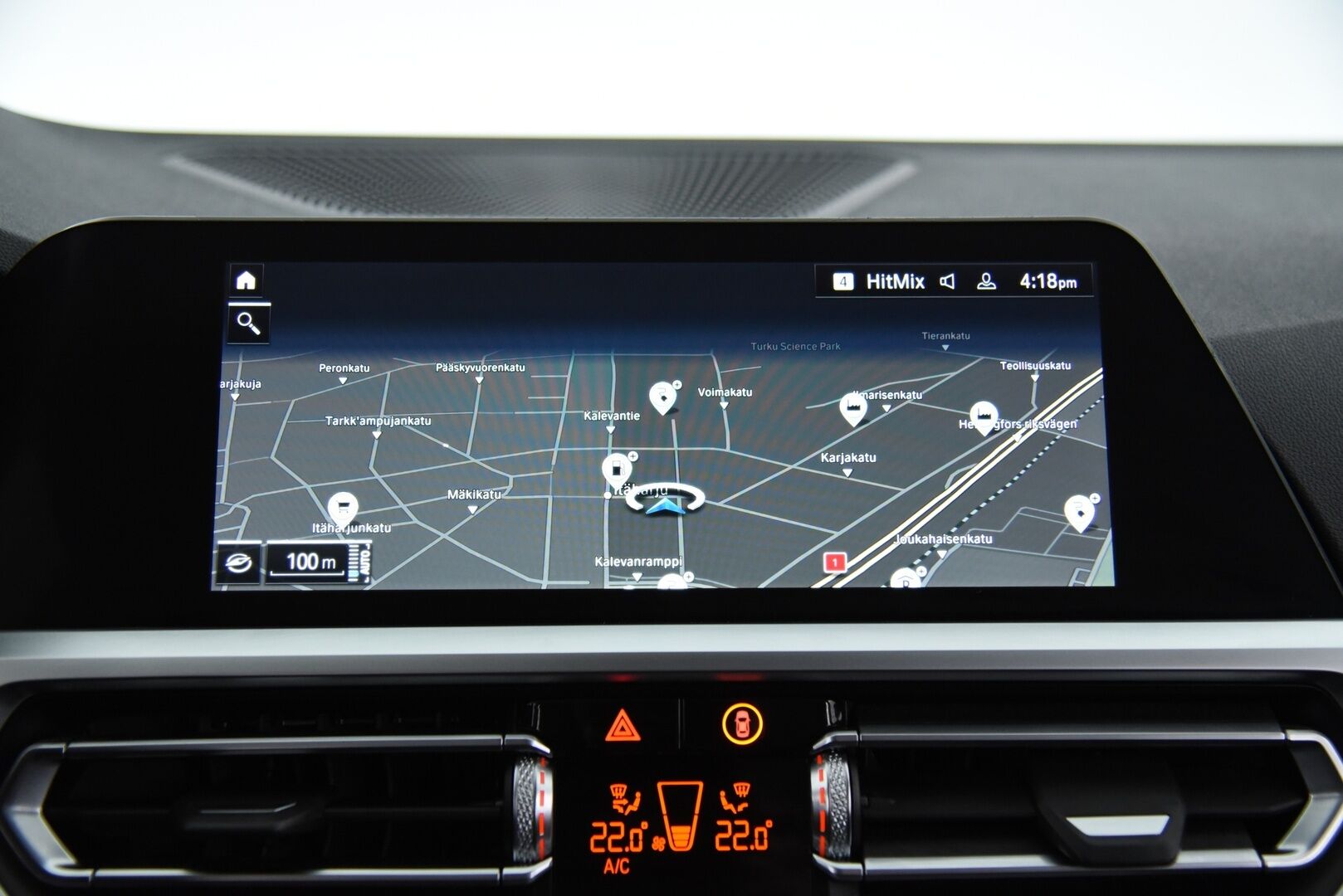 BMW 330 2021 G21 Touring 330e Sport Line / Adapt.vak / Koukku / Comfort Access / P-kamera / Ratinlämmitin - Sport-penkit / Shadow line / Tehtaan vetokoukku / Akku kuntotarkastettu 