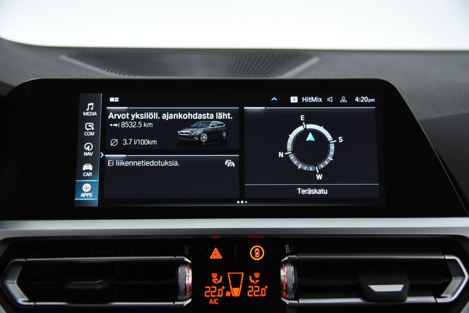 BMW 330 2021 G21 Touring 330e Sport Line / Adapt.vak / Koukku / Comfort Access / P-kamera / Ratinlämmitin - Sport-penkit / Shadow line / Tehtaan vetokoukku / Akku kuntotarkastettu 