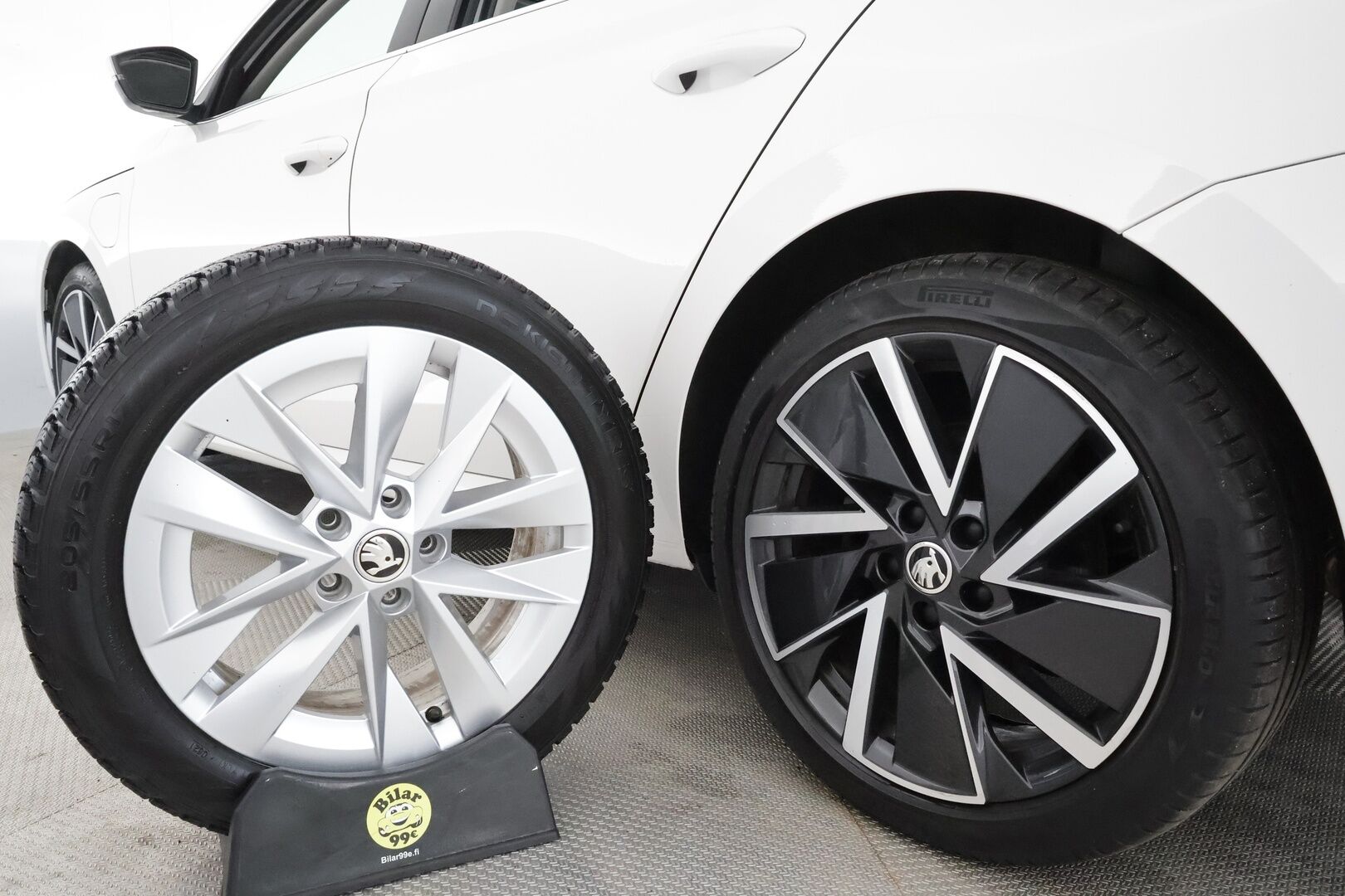 Skoda Octavia 2021 Combi 1.4 TSI PHEV Style iV DSG Autom. ** Webasto / Adapt.Vakkari / Matrix-LED / P.Kamera / Canton / Muistipenkki ** - 2x Latauskaapelit / Kahdet renkaat / Akku Kuntotarkistettu!