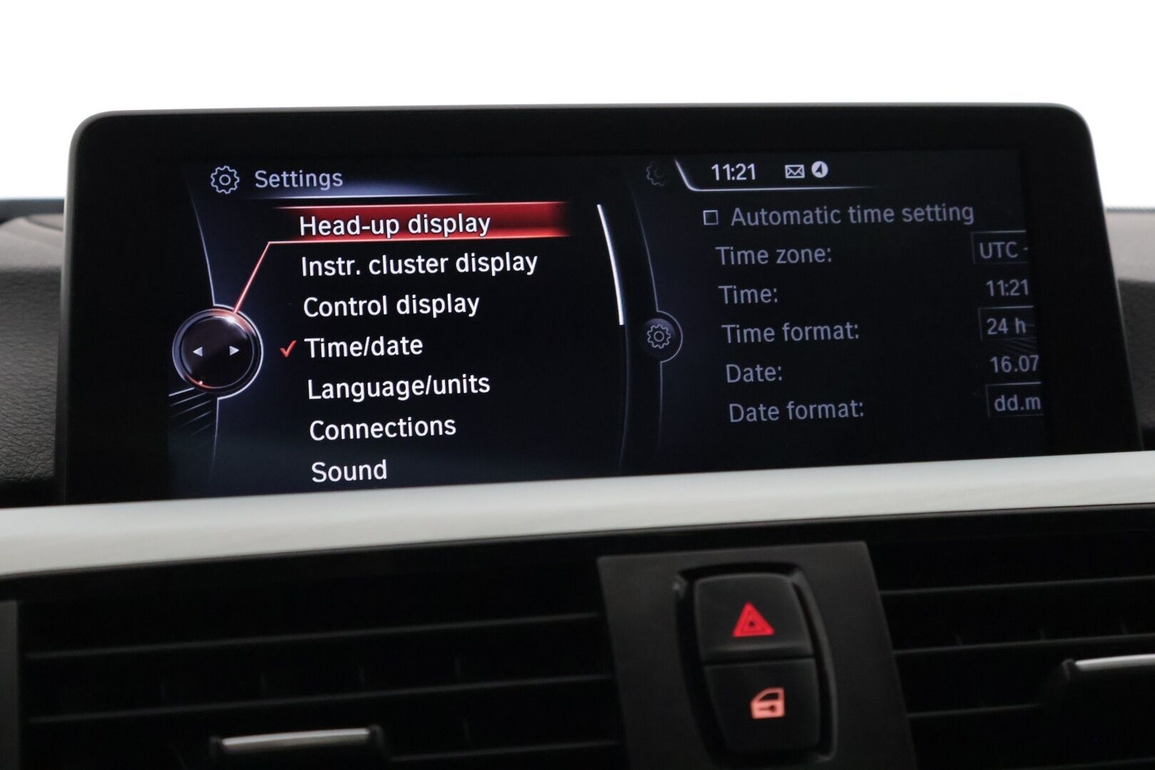 BMW 330 2013 d A xDrive M-Sport *Adapt.M alusta * Webasto / HUD / H&K / Comfort Access / Panorama / P-Kamera / Prof Navi * - Huollot tehty hyvin / Renkaat hyvässä kunnossa / Huippu varusteet!