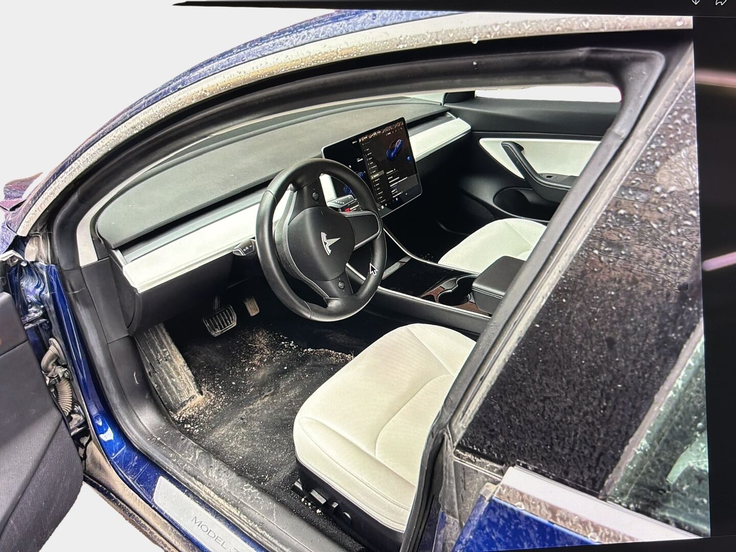 Tesla Model 3 2019 Standard Range ** Adapt.vakkari / P.kamera / Vaalea nahkasisusta / Lasikatto / Muistipenkki / Premium kaiuttimet - Puhdas historia / Siisti maalipinta