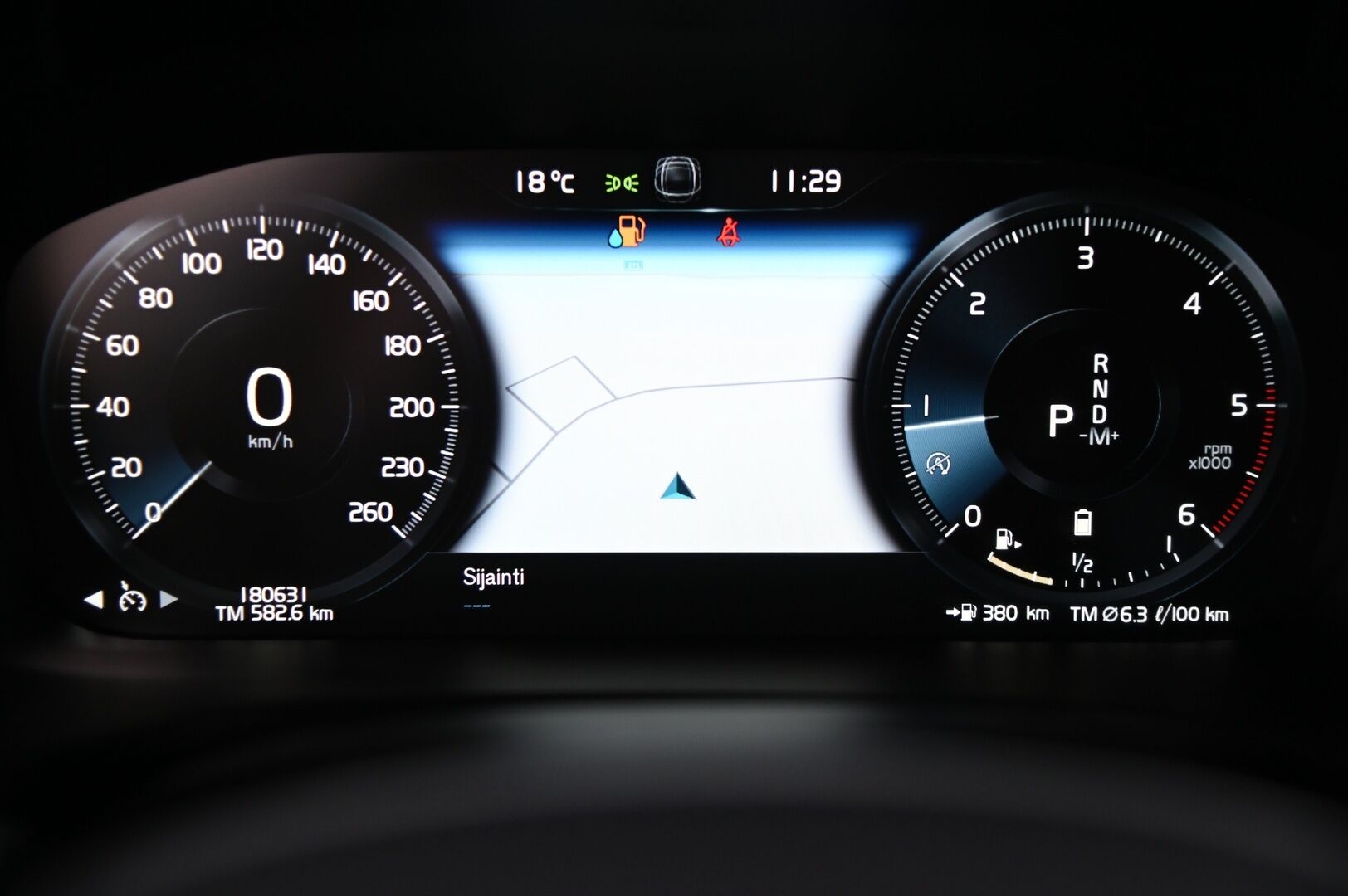 Volvo V60 Cross Country 2021 B4 AWD D-MHEV aut *Pa-lämmitin / Koukku / Voc / Kessy / Vakkari / Led* - Todella hyvät Nastarenkaat / Jakohihna tehty 06/2025 / Lämpöratti / Penkinlämmittimet edessä ja takana