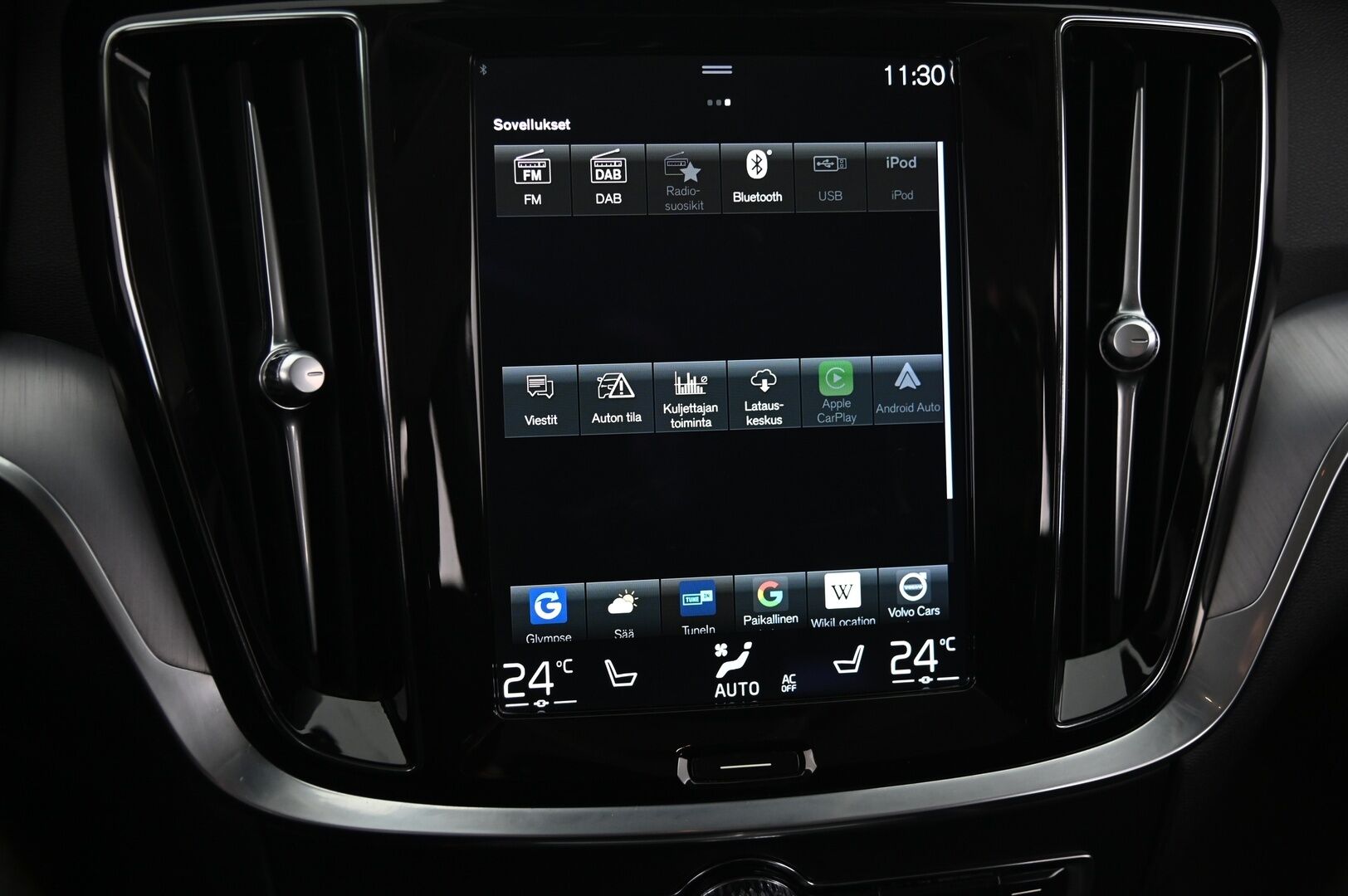 Volvo V60 Cross Country 2021 B4 AWD D-MHEV aut *ACC / Pa-lämmitin / Koukku / Voc / Kessy / Led* - Todella hyvät Nastarenkaat / Jakohihna tehty 06/2025 / Lämpöratti / Penkinlämmittimet edessä ja takana - HULLUT BLACKWEEK JATKOT - KORKOTARJOUS 2,49%