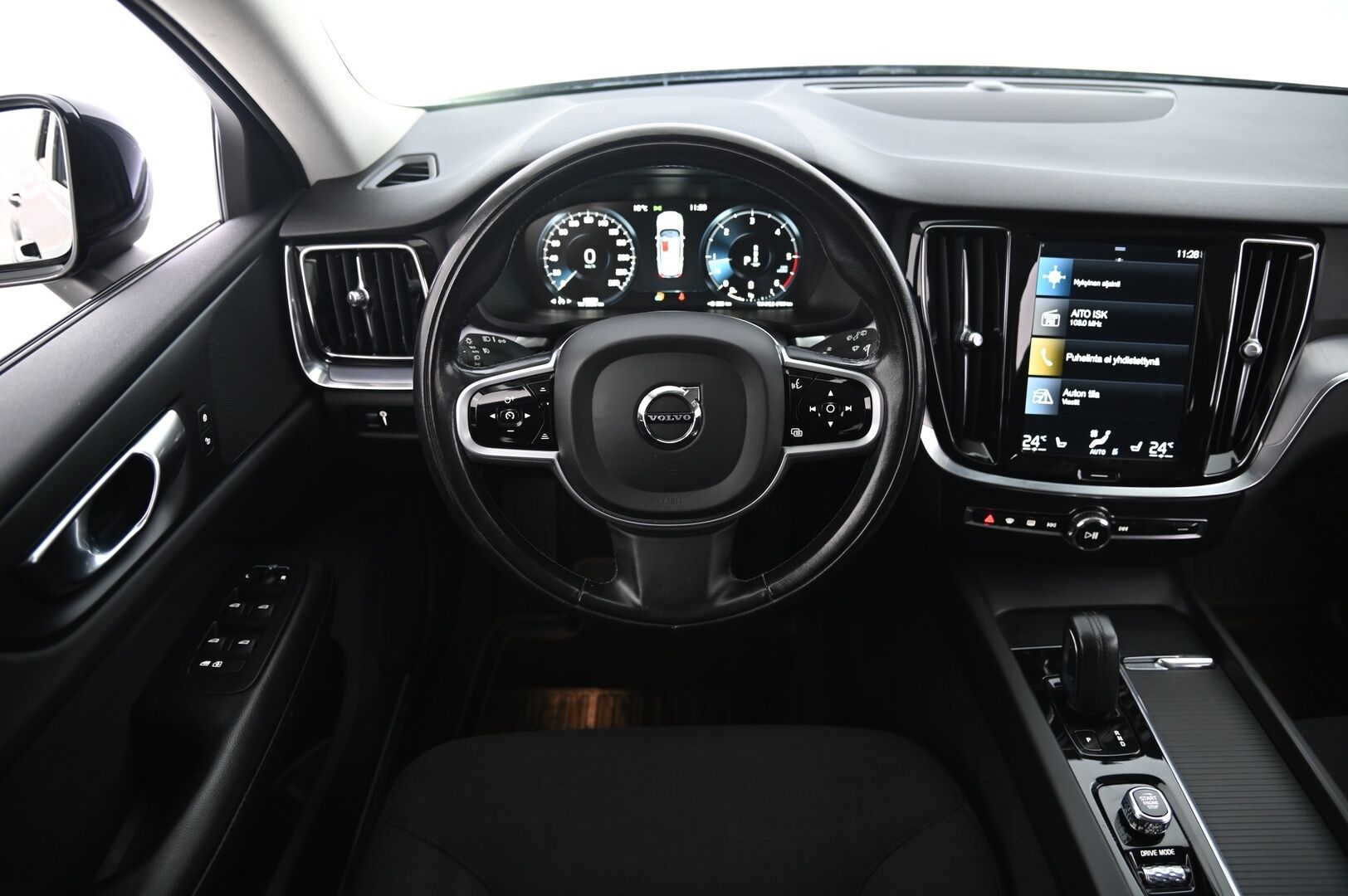 Volvo V60 Cross Country 2021 B4 AWD D-MHEV aut *ACC / Pa-lämmitin / Koukku / Voc / Kessy / Led* - Todella hyvät Nastarenkaat / Jakohihna tehty 06/2025 / Lämpöratti / Penkinlämmittimet edessä ja takana - HULLUT BLACKWEEK JATKOT - KORKOTARJOUS 2,49%