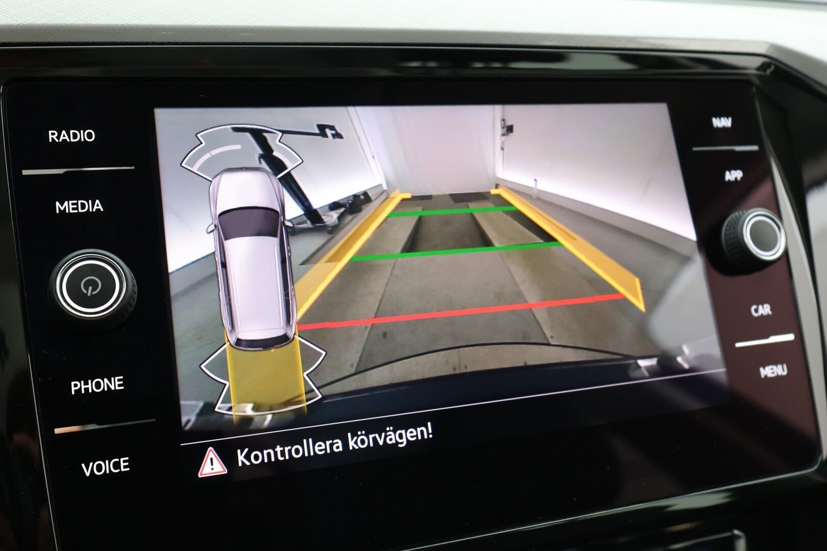 VOLKSWAGEN PASSAT 2020 Variant GTE Plug-In Hybrid DSG-aut. Webasto / ACC / Koukku / Kamera / Lane Assist / Apple&Android - Kahdet OEM vanteet / Viimeisin huolto 2 / 26