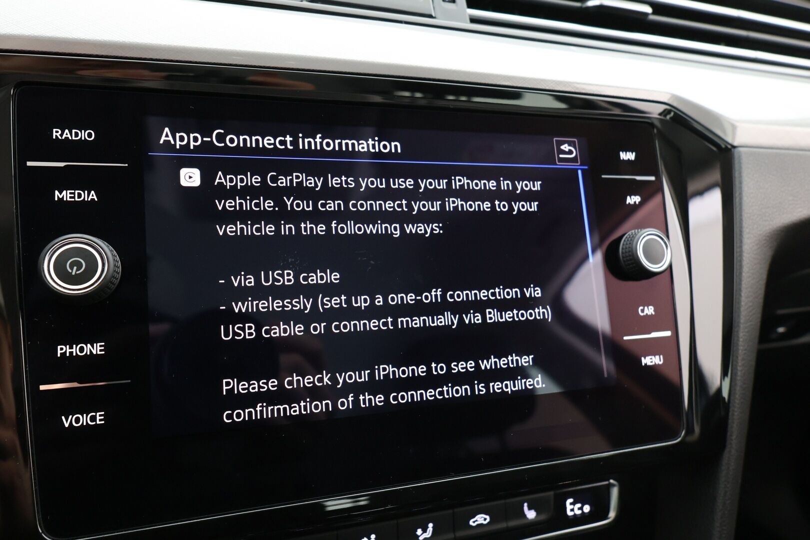 VOLKSWAGEN PASSAT 2020 Variant GTE Plug-In Hybrid DSG-aut. Webasto / ACC / Koukku / Kamera / Lane Assist / Apple&Android - Kahdet OEM vanteet / Viimeisin huolto 2 / 26