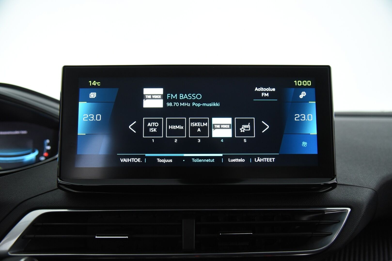 PEUGEOT 3008 2021 Allure Pack Motion Hybrid 225 EAT8-aut * Koukku / P-kamera / LED / Kaistavahti / Navi / Lämmitin / Apple & Android * - Facelift malli / 2x vanteet / P-kamera / LED - HULLUT AVAJAISHULINAT KORKOTARJOUS 3,29 %