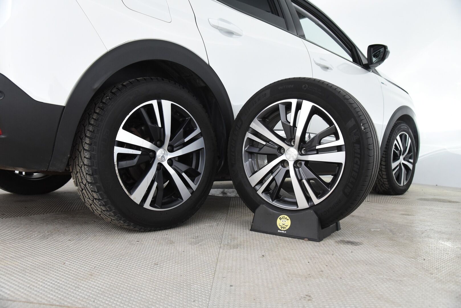 PEUGEOT 3008 2021 Allure Pack Motion Hybrid 225 EAT8-aut * Koukku / P-kamera / LED / Kaistavahti / Navi / Lämmitin / Apple & Android * - Facelift malli / 2x vanteet / P-kamera / LED - HULLUT AVAJAISHULINAT KORKOTARJOUS 3,29 %