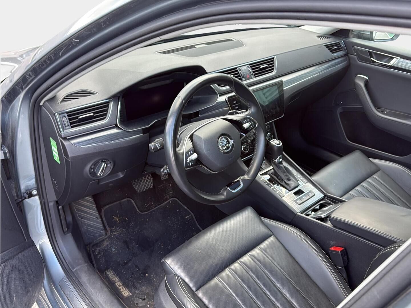 Skoda Superb 2021 Combi 1,4 TSI PHEV Style iV DSG Autom. - Webasto | ACC | Canton | Panorama | Matrix LED | Ilmastoidut Nahat | 360-Kamera | Vetokoukku | Lämpölasi | SUPERVARUSTEET!