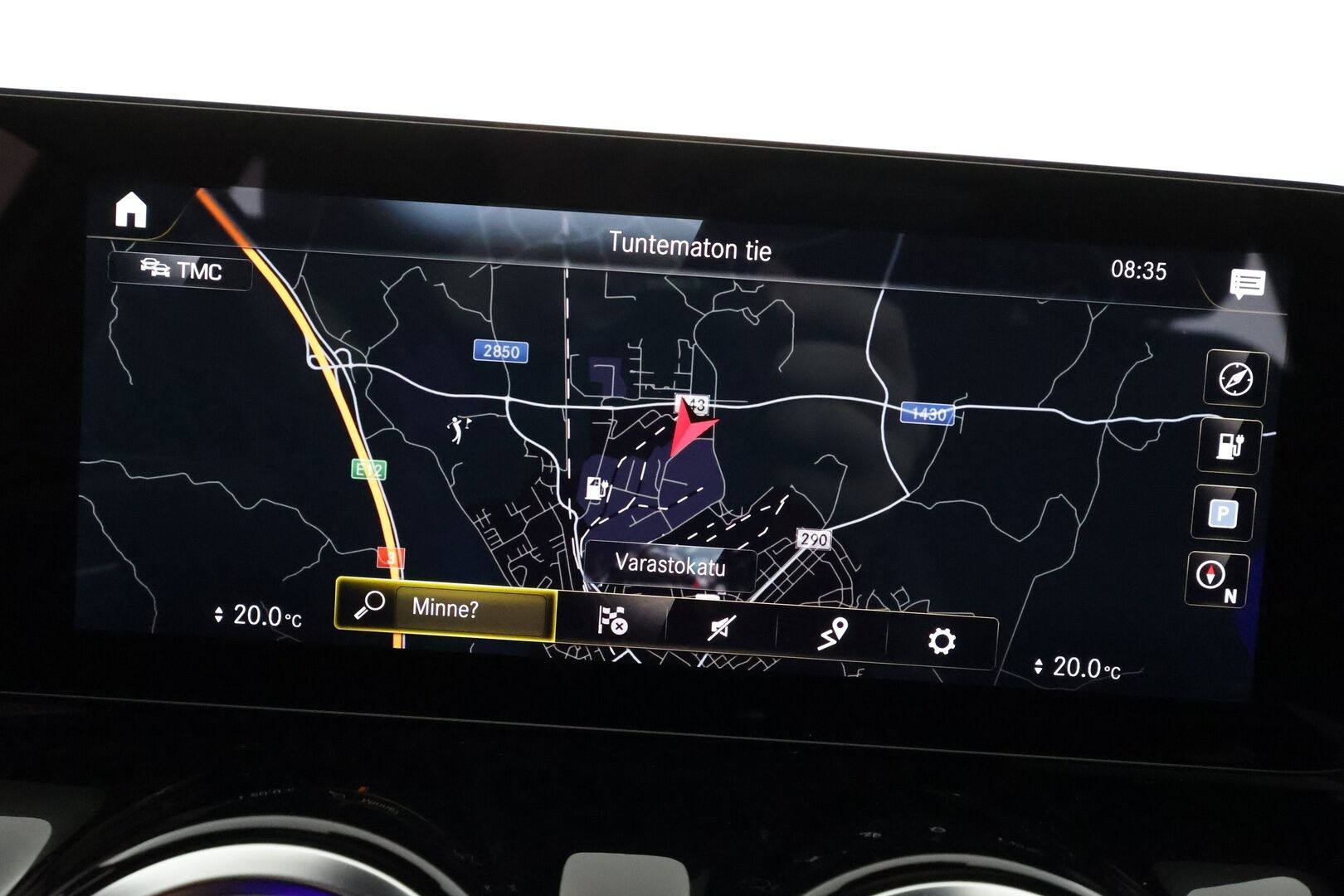 Mercedes-Benz EQA 2022 350 4MATIC Business AMG Line - | Distronic+ | Lisälämmitin | Koukku | HUD | Panorama | Widescreen | LED | 360-Kamera | Muistipenkit | Keyless | Kahdet Renkaat |