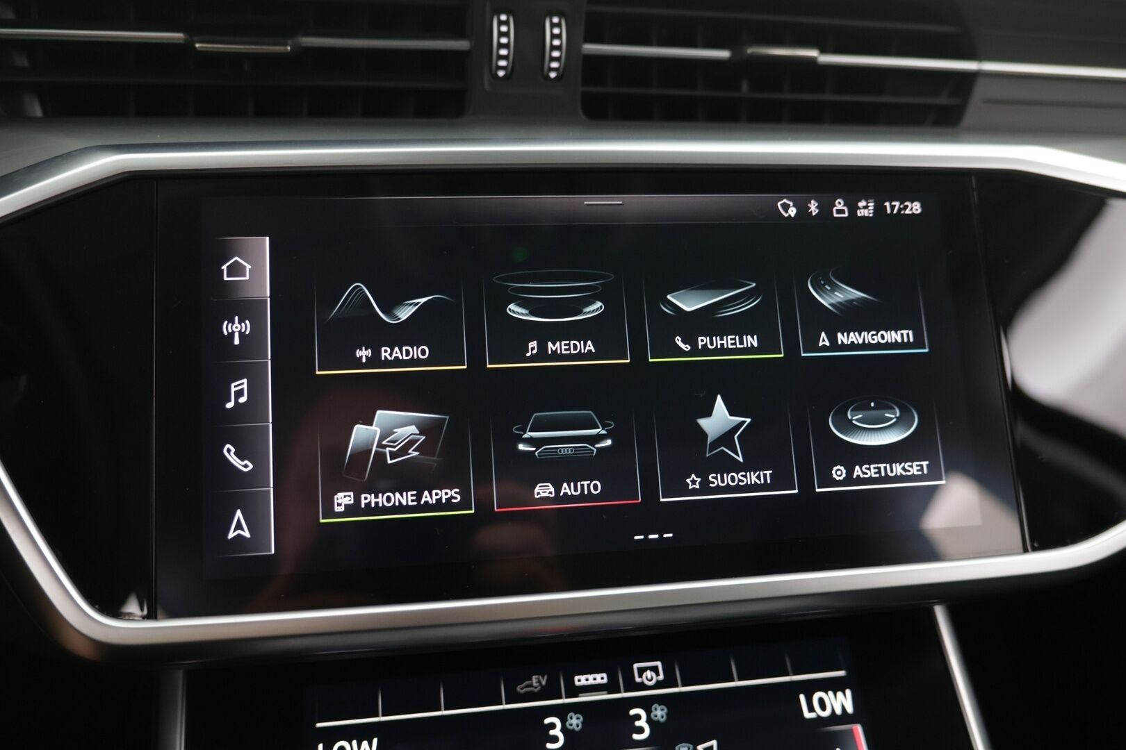Audi A6 2021 Avant Business Sport S-Line 55 TFSI e quattro S-tronic - | ACC | P-kamera | Sporttipenkit | Koukku | Lasikattoluukku | Nahka-alcantara -sisusta | Keyless | 2x aluvanteet |